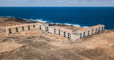 Hotel abandonné Atlante del Sol près de Playa Blanca, Lanzarote